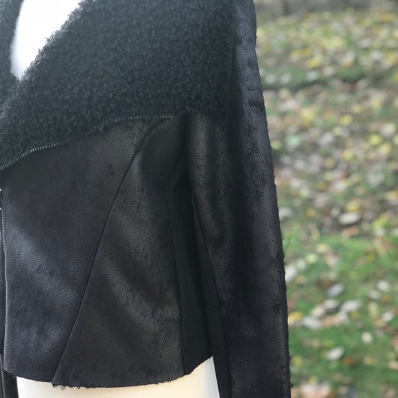 Vera Wang Jacket - Picture 4 of 8